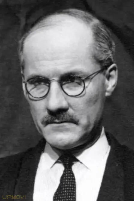 Angus MacKay