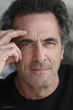 Robin Thomas