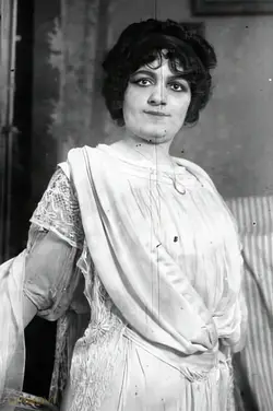 Madeleine Roch