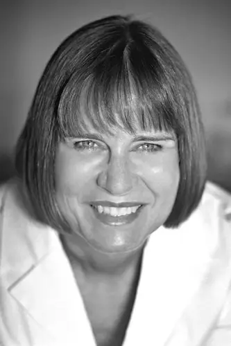 Jeannine Oppewall