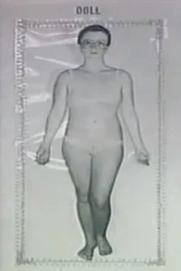 لباس عروسک