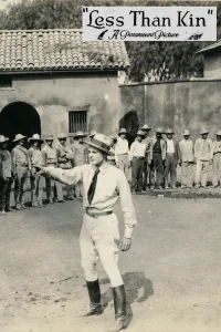 کمتر از خویشاوند
