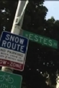 خیابان استیز Estes Avenue
