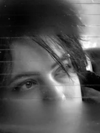 بمان مثل اینجا