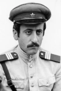 همه و هیچکس