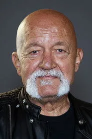 Sümer Tilmaç