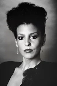 Lisa Saxton