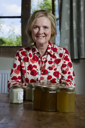 Watch and download The Wonder of Bees with Martha Kearney online (2014)