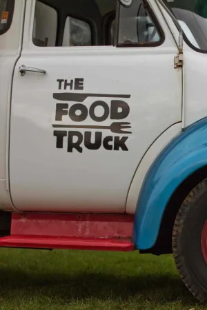 Watch and download The Food Truck online (2011)