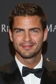 Maxi Iglesias