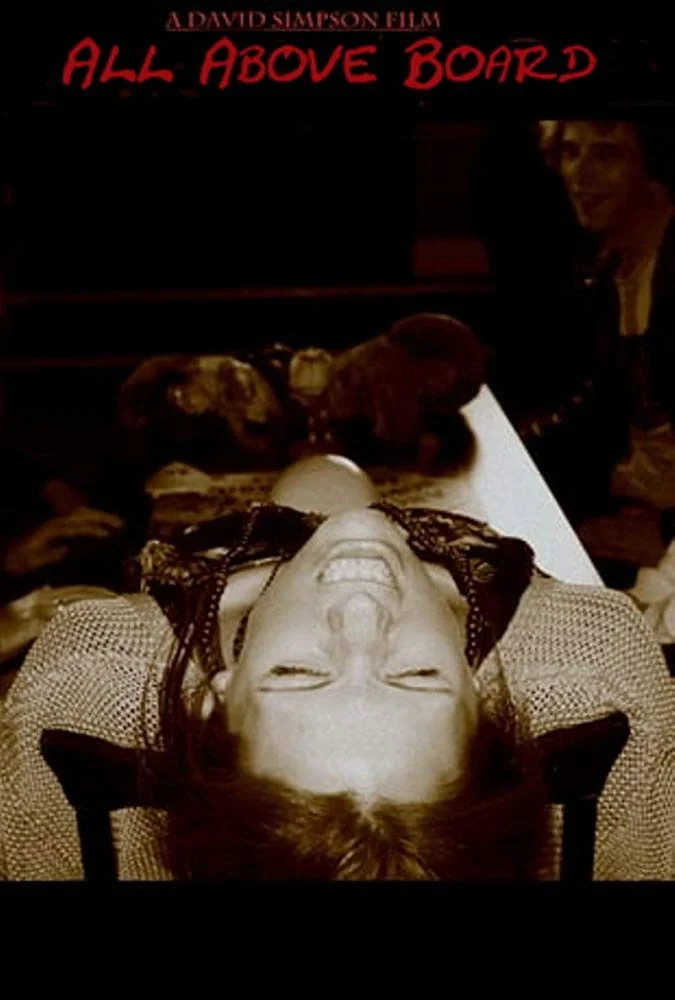 همه چیز از روی کابینت بالا