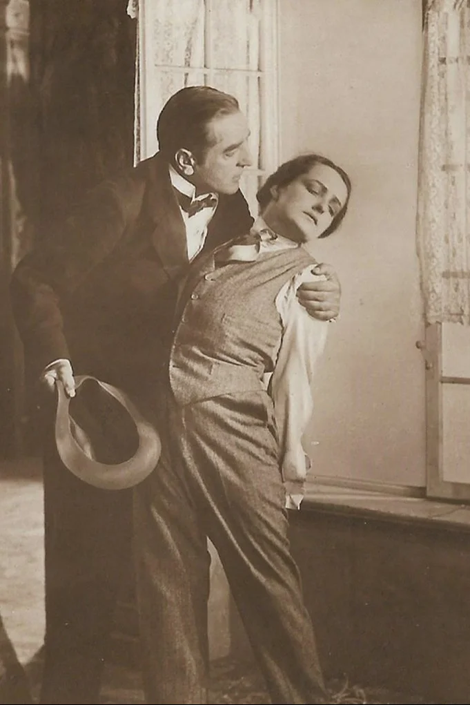 در مسیر خشن زندگی