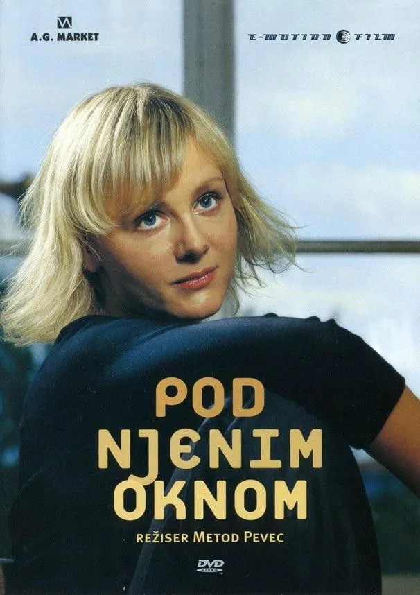 زیر پنجرهٔ او